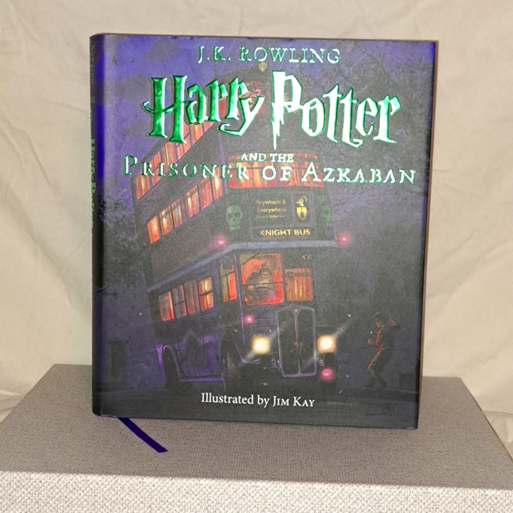 Harry Potter and the Prisoner of Azkaban Illustrated Edition (Book 3) NWOT 2017
